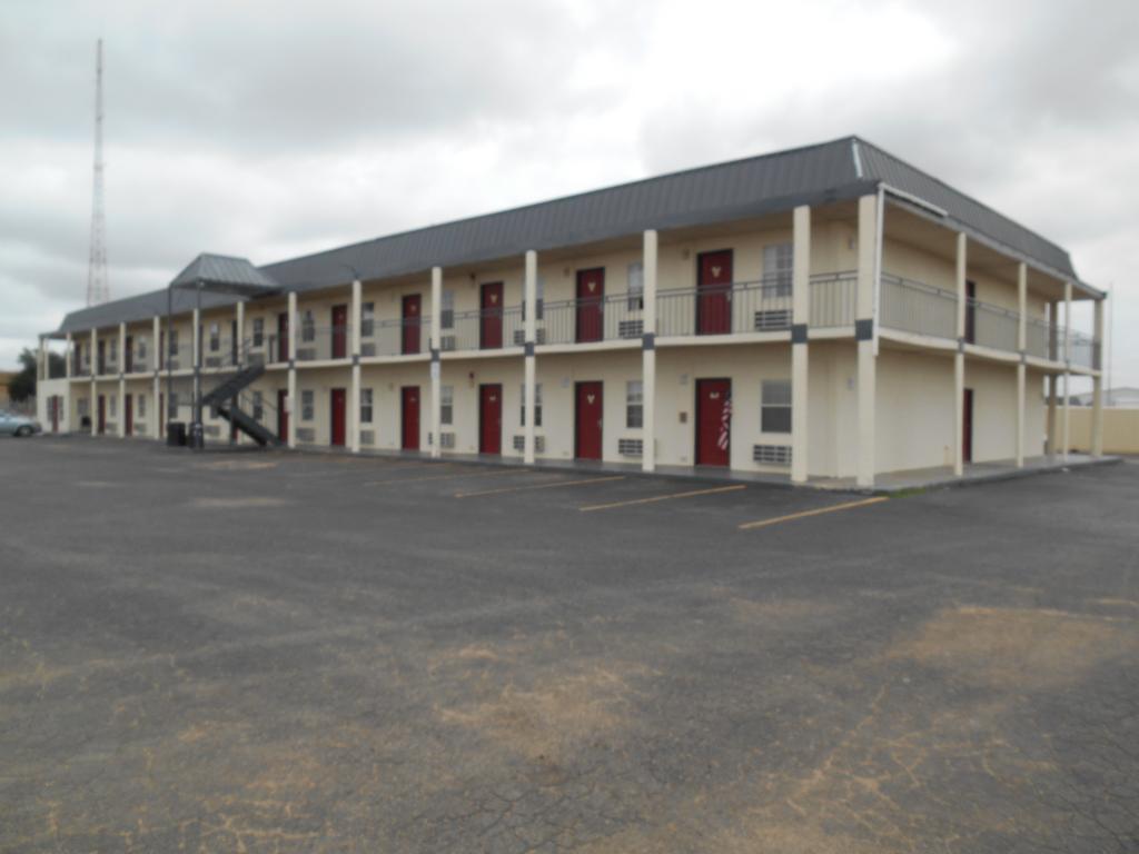 Super 7 Inn Midland Kültér fotó