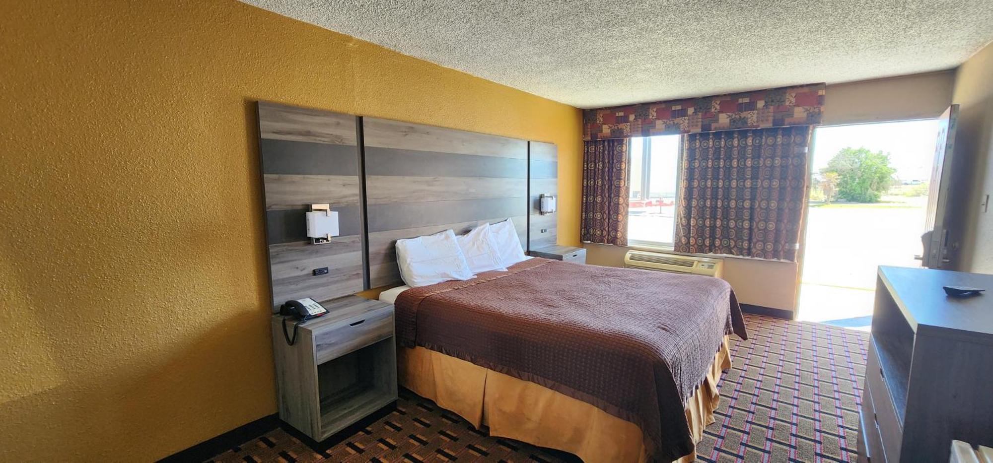 Super 7 Inn Midland Kültér fotó
